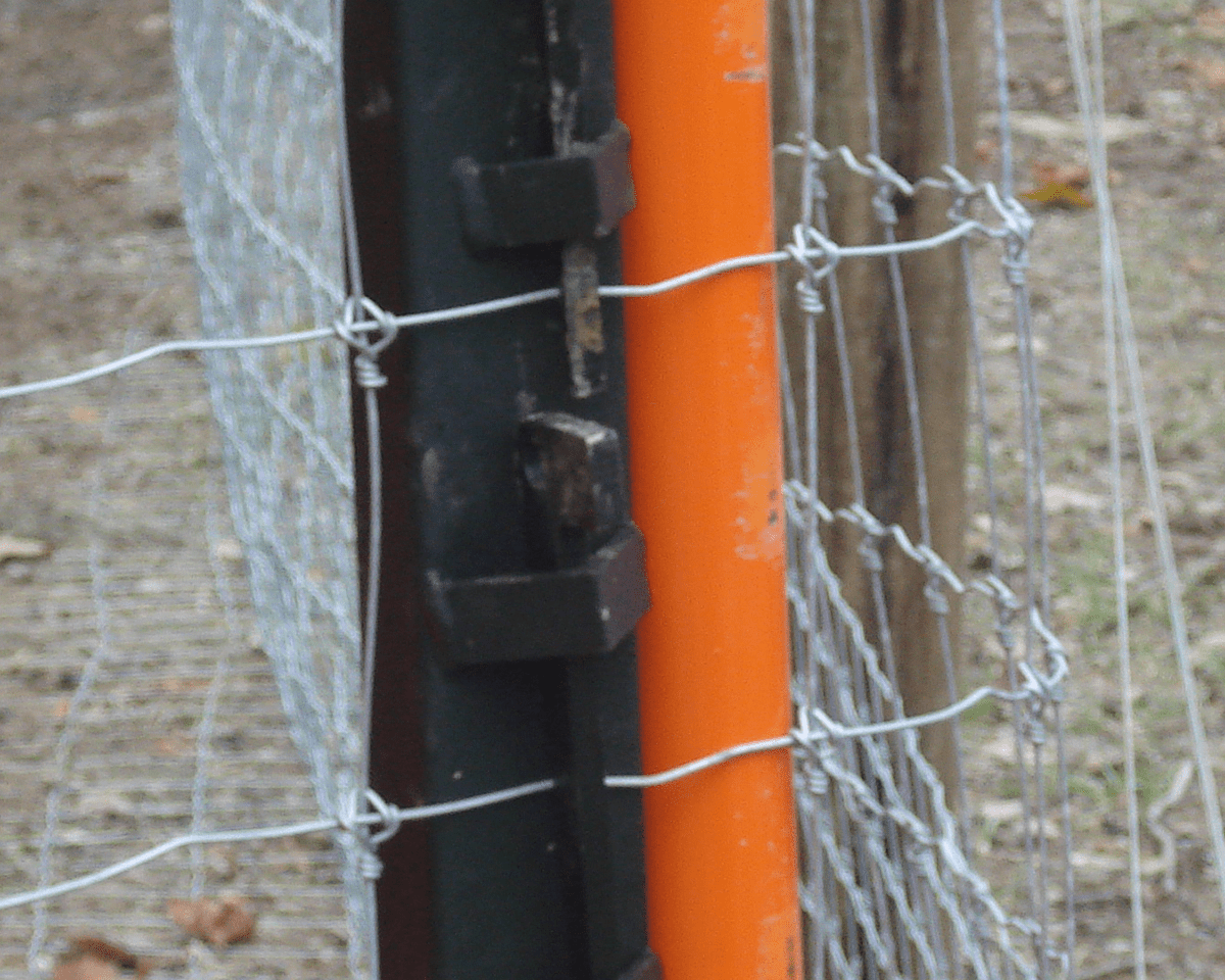 Fence_hog_woven_wire_stretcher